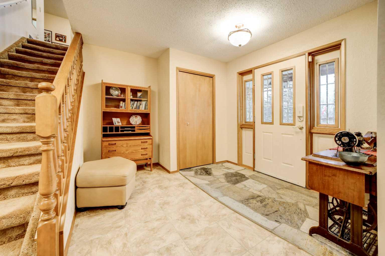 Residential in Pincher Creek 4
