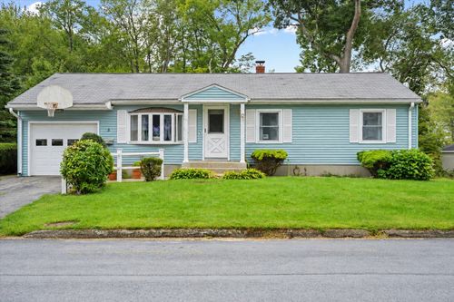 3 Vine St, Webster, MA, 01570-2850 | Card Image