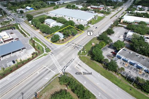 4505 Us Highway 1, Vero Beach, FL, 32967-1562 | Card Image