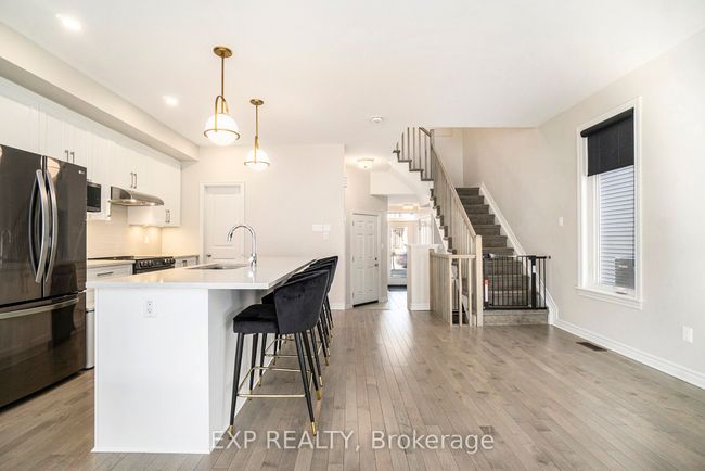 178 Angelonia Cres, House attached with 3 bedrooms, 3 bathrooms and 2 parking in Gloucester ON | Image 13