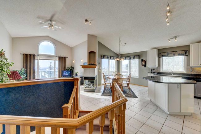 2281 Sirocco Drive Sw, Home with 3 bedrooms, 2 bathrooms and 4 parking in Calgary AB | Image 29