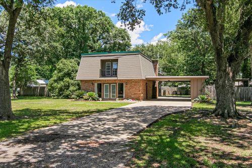 210 Live Oak, Bridge City, TX, 77611 | Card Image