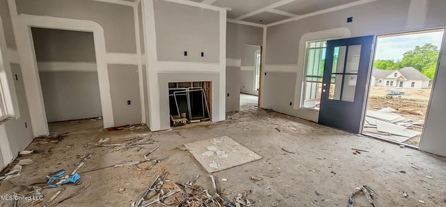 living room | Image 22
