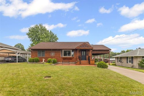 207 Ladd St, Alton, IL, 62002-1904 | Card Image