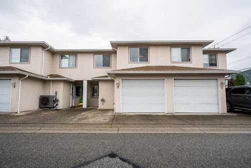 2-5536 Vedder Rd, Chilliwack, BC, V2R3X5 | Card Image