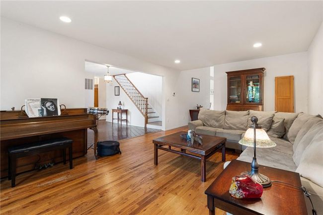 Family room open concept | Image 7