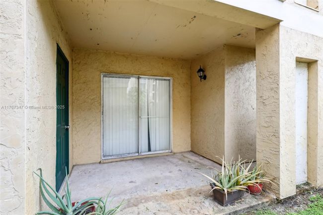APT-1217 - 733 Riverside Dr, Condo with 1 bedrooms, 1 bathrooms and null parking in Coral Springs FL | Image 21