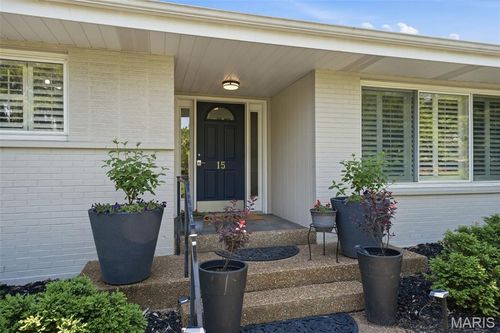 15 Glen Creek Lane, St Louis, MO, 63124 | Card Image