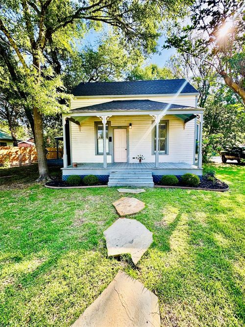 419 S Main St, La Grange, TX, 78945-2741 | Card Image