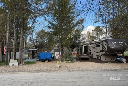 5 & 7 H Street, Cascade, ID, 83611 | Card Image