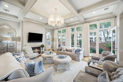 3240 Bammel Ln, Houston, TX, 77098-2027 | Card Image