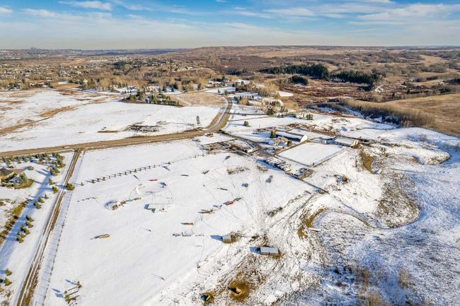 240037 Range Road 31, Home with 4 bedrooms, 2 bathrooms and 2 parking in Rural Rocky View County AB | Image 10