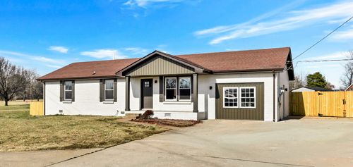 341 Cunningham Ln, Clarksville, TN, 37042-5383 | Card Image