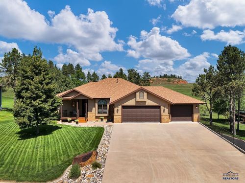 5534 Wildwood Dr, Rapid City, SD, 57702-8812 | Card Image