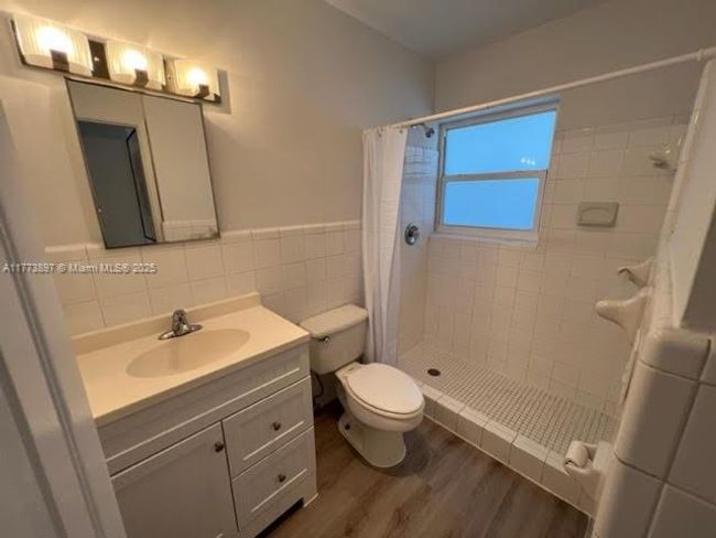APT-17 - 4228 N Ocean Dr, Condo with 0 bedrooms, 1 bathrooms and null parking in Lauderdale By The Sea FL | Image 13