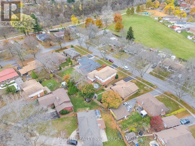 5032 Heather Ave, House other with 6 bedrooms, 4 bathrooms and 6 parking in Niagara Falls ON | Image 37