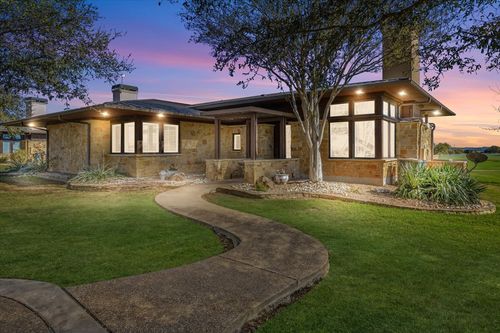 2001 Kahala Sunset Dr, Spicewood, TX, 78669-3281 | Card Image