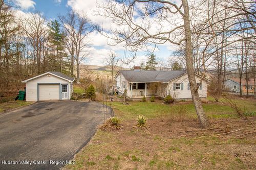 4 Old Plank Rd, Ellenville, NY, 12428-5017 | Card Image