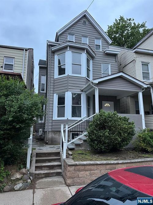 676 E 24th St, Paterson, NJ, 07504-1902 | Card Image