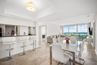 2104 - 650 West Ave, Condo with 2 bedrooms, 2 bathrooms and null parking in Miami Beach FL | Image 1