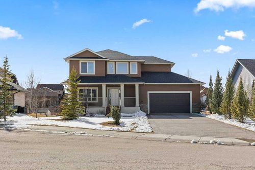 311 Railway Pt Se, Langdon, AB, T0J1X1 | Card Image