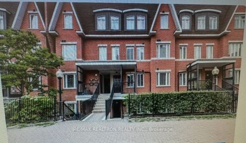 122-316 John St, Thornhill, ON, L3T0A7 | Card Image