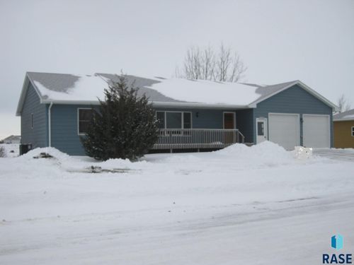 525 Valley View Ave, Baltic, SD, 57003-3000 | Card Image