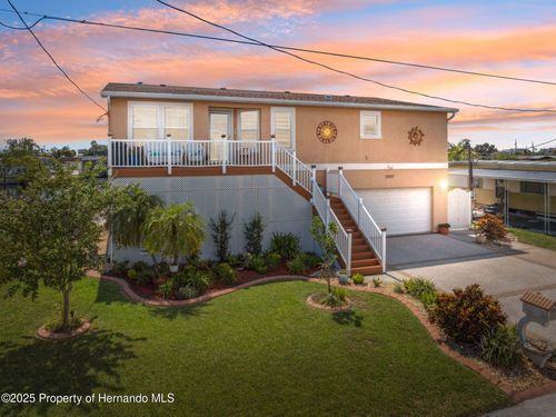 13027 Beacon Ct, Hudson, FL, 34667-1705 | Card Image