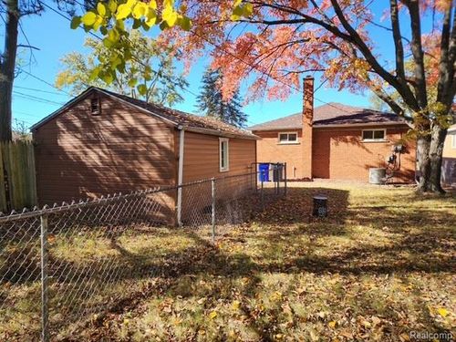 20210 Huntington Rd, Detroit, MI, 48219-1441 | Card Image