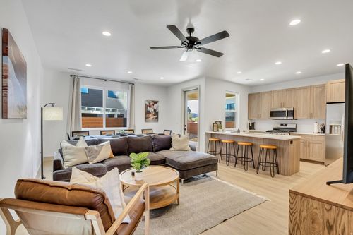 44-2420 Sage Dr, Santa Clara, UT, 84765 | Card Image