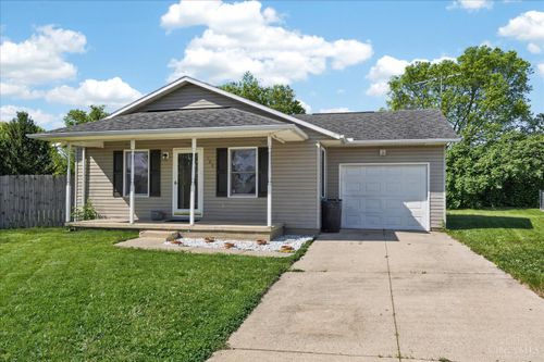 108 W Concord Ln, Bloomingburg, OH, 43106-9616 | Card Image