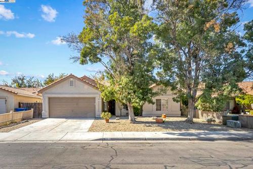  Merlot Ct, Los Banos, CA, 93635 | Card Image