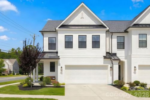 6007 Mariemont Cir, Charlotte, NC, 28226-4678 | Card Image