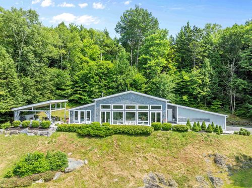 458 Old Farm Rd, Stowe, VT, 05672-4436 | Card Image