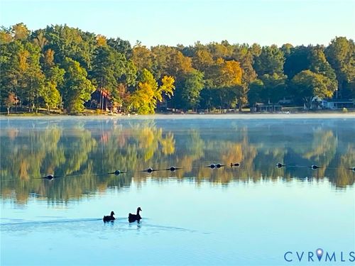 16 Mccutcheon Ave, Columbia, VA, 23038-2853 | Card Image