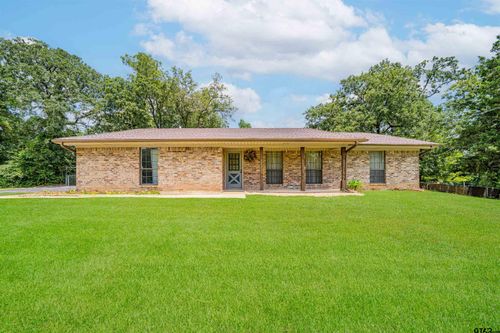 325 Shannas Trl, Tatum, TX, 75691-3421 | Card Image