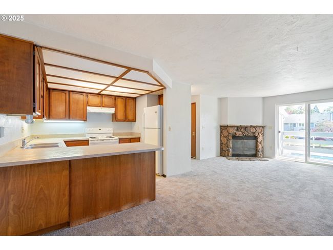 Kitchen/Living Room | Image 4