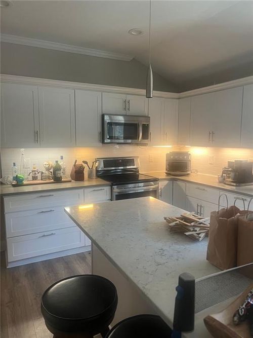 1933 North Ave Nw, Atlanta, GA, 30318-6370 | Card Image