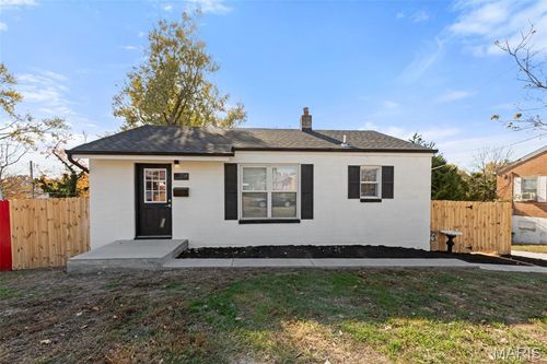 7114 Heege Rd, Affton, MO, 63123-2322 | Card Image