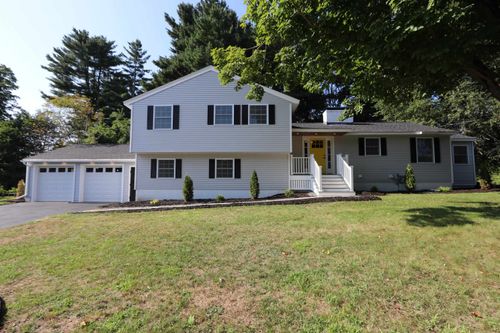 10 Carolan Ave, Hampton, NH, 03842-1106 | Card Image