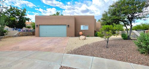 2011 Desert Springs Ct, Las Cruces, NM, 88011-4989 | Card Image