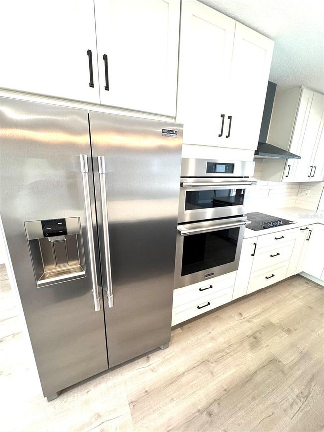 6524 Senegal Palm Way, House other with 3 bedrooms, 2 bathrooms and null parking in APOLLO BEACH FL | Image 12