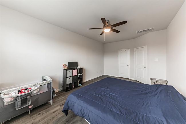 Master Bedroom | Image 15
