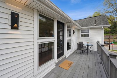 Large front deck entry | Image 3