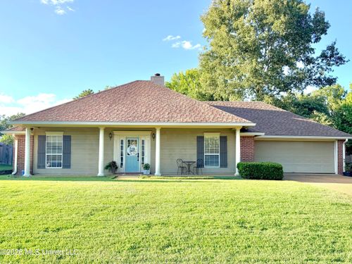 712 Trip Dr, Brandon, MS, 39042-8380 | Card Image