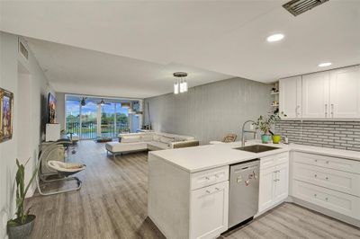 508 - 3100 N Course Ln, Condo with 2 bedrooms, 2 bathrooms and null parking in Pompano Beach FL | Image 1