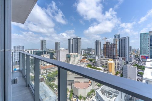 2906-227 Ne 2nd St, Miami, FL, 33132-2384 | Card Image