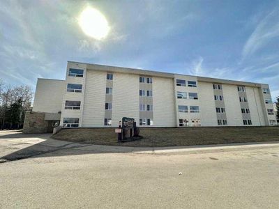 409 - 111 Charles Ave, Condo with 2 bedrooms, 1 bathrooms and 1 parking in Fort Mcmurray AB | Image 2