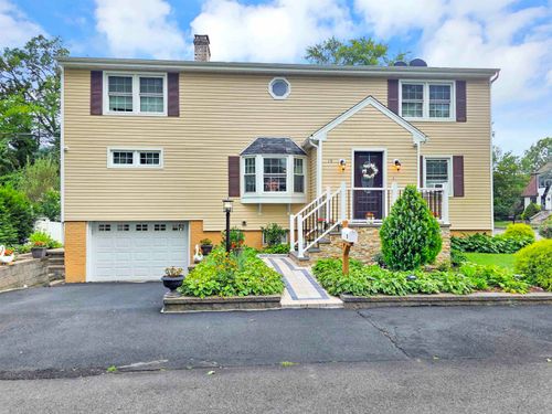 15 Spruce Pl, Denville, NJ, 07834-2115 | Card Image