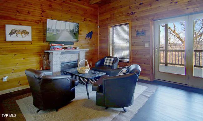 3831 Glenview Way, House other with 3 bedrooms, 3 bathrooms and null parking in Sevierville TN | Image 11